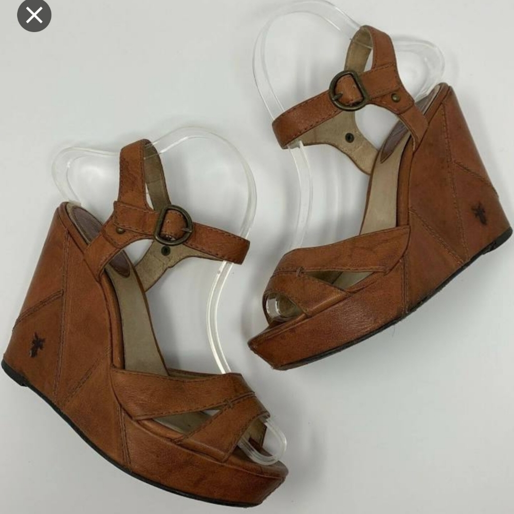 Frye Corrina Cognac Brown Wedges size 7.5